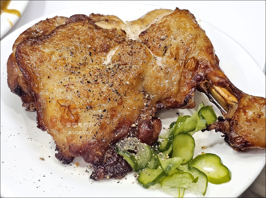 金園排骨萬年店，超過一甲子的超厚排骨老店，從小吃到大！