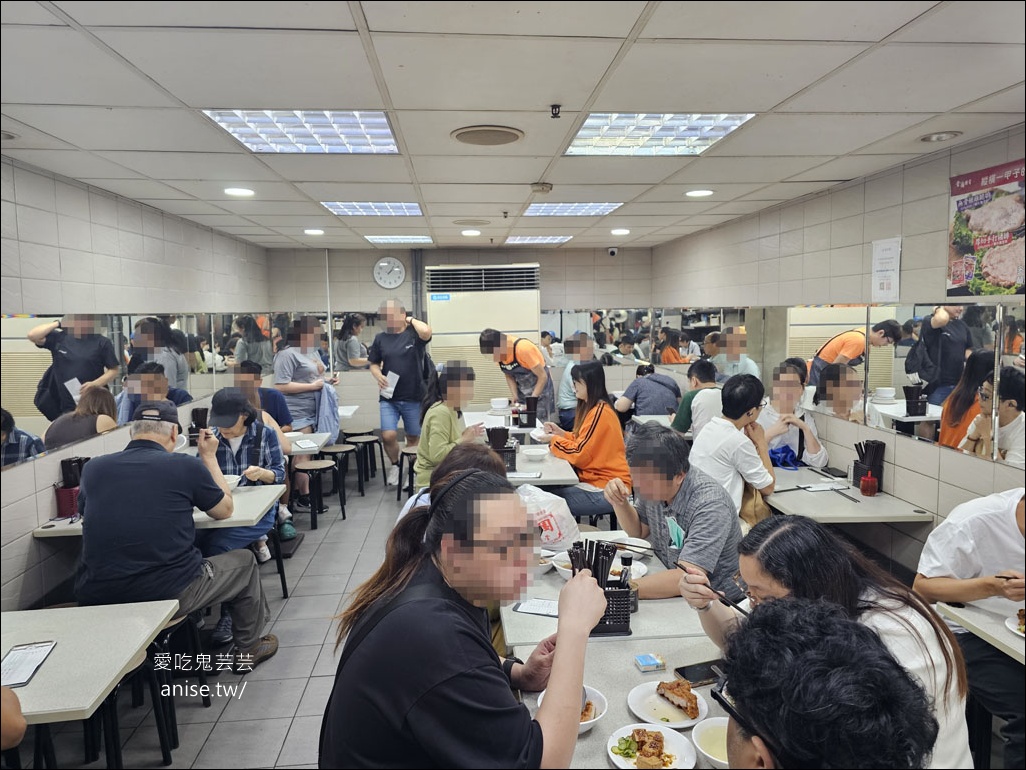 金園排骨萬年店，超過一甲子的超厚排骨老店，從小吃到大！