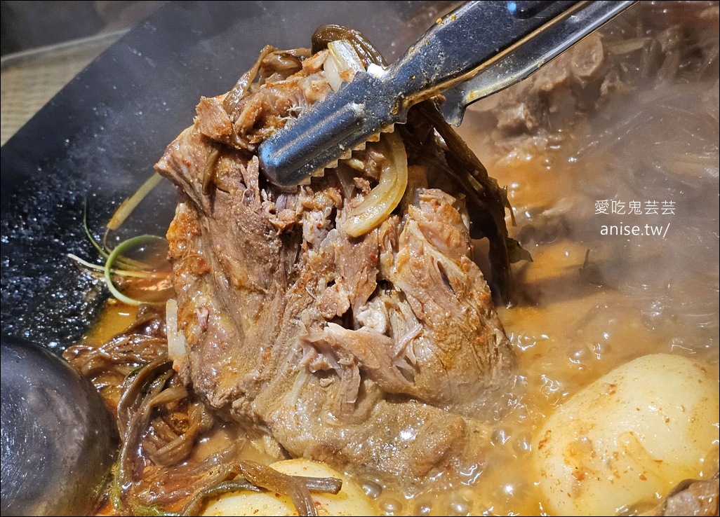 釜山馬鈴薯排骨湯推薦，王土豆湯總店超爆好吃