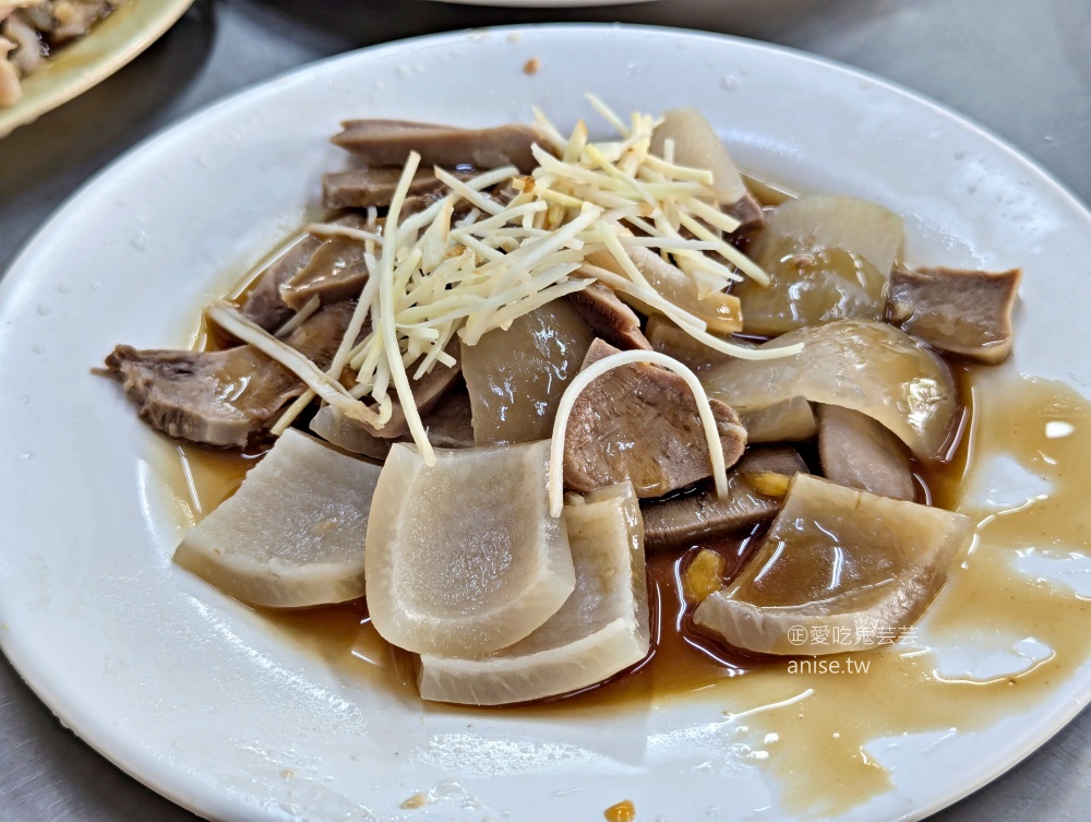 崇光米粉湯（帥哥米粉湯），厚切豬舌便宜又美味，新店捷運七張站美食(姊姊食記)