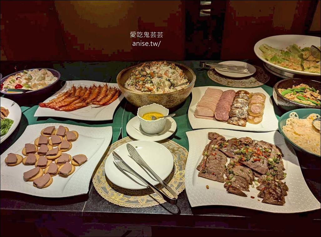 沾美西餐廳，台北老字號西餐廳，中午吃到飽很過癮