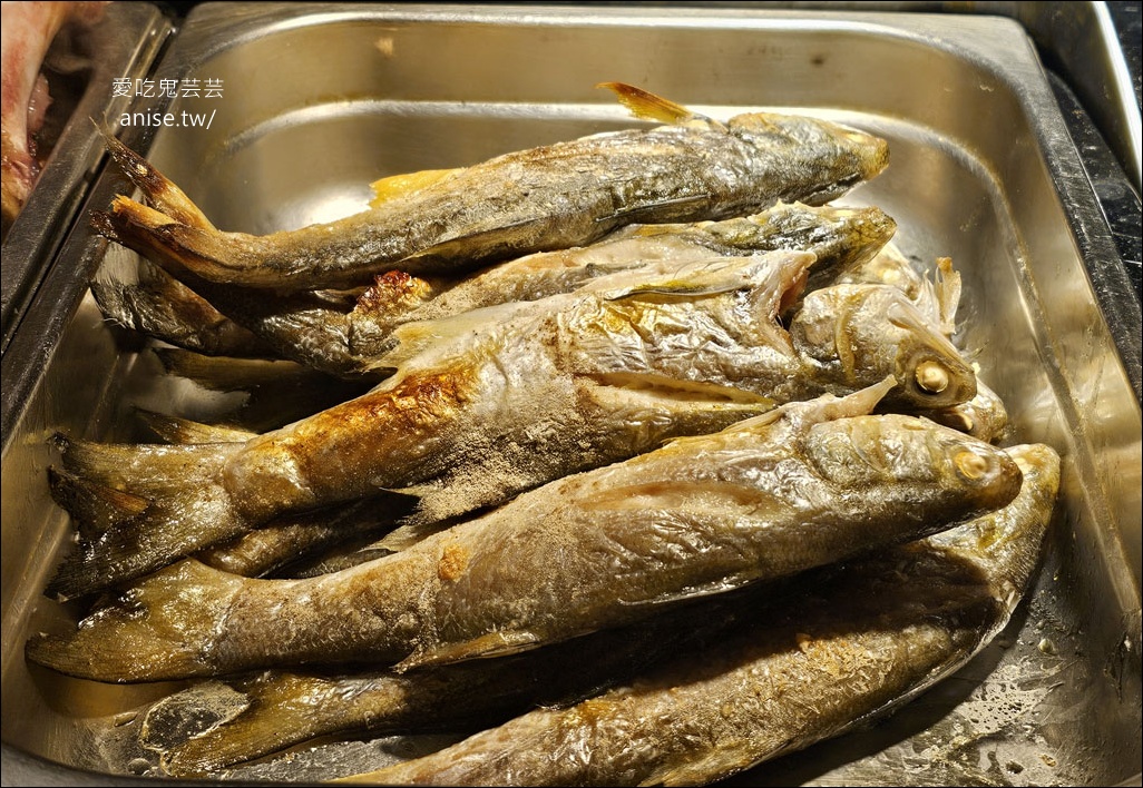 沾美西餐廳，台北老字號西餐廳，中午吃到飽很過癮