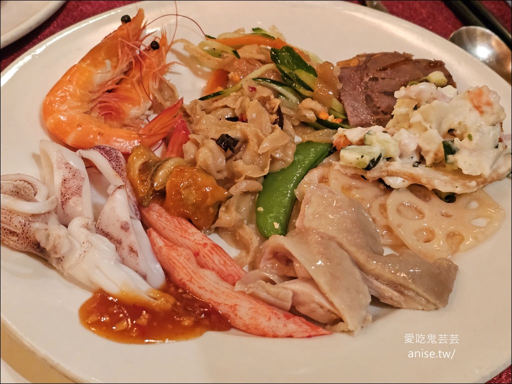 沾美西餐廳，台北老字號西餐廳，中午吃到飽很過癮