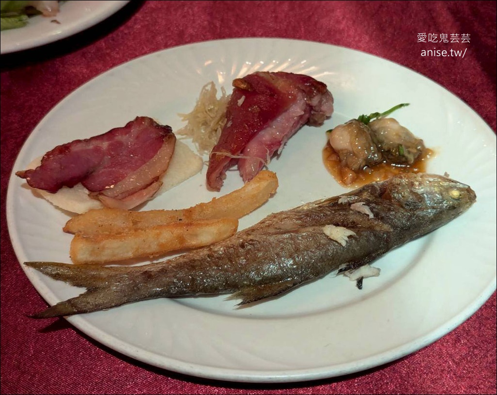 沾美西餐廳，台北老字號西餐廳，中午吃到飽很過癮