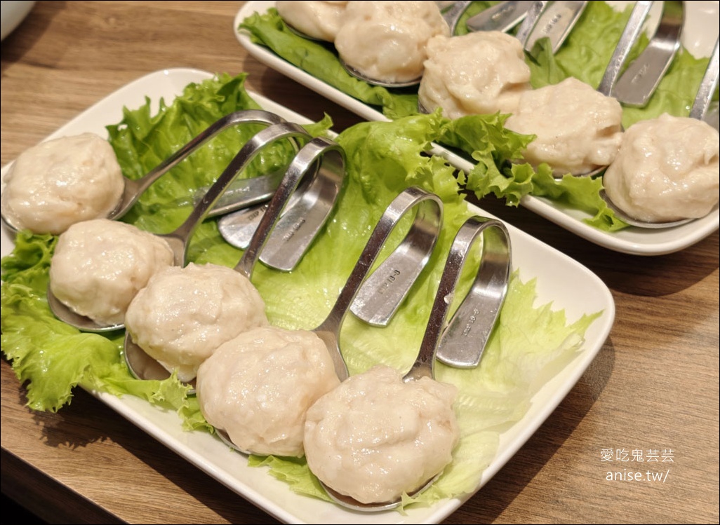 星曜雞湯，我們根本是來吃火鍋+唱歌的吧？