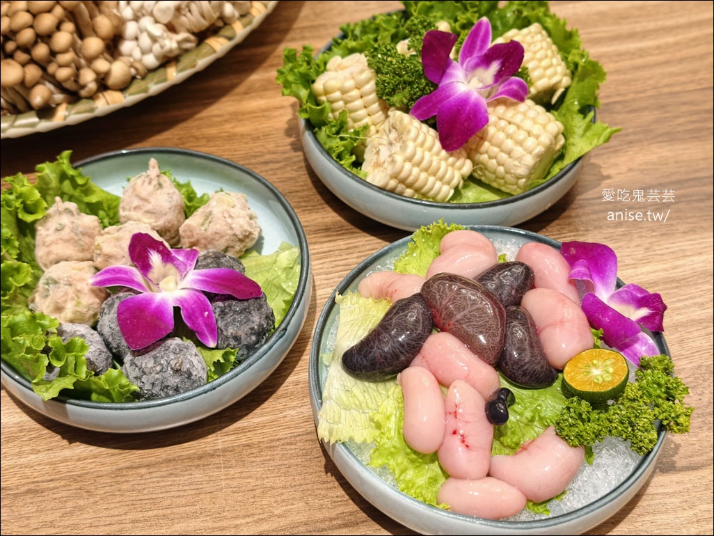 星曜雞湯，我們根本是來吃火鍋+唱歌的吧？