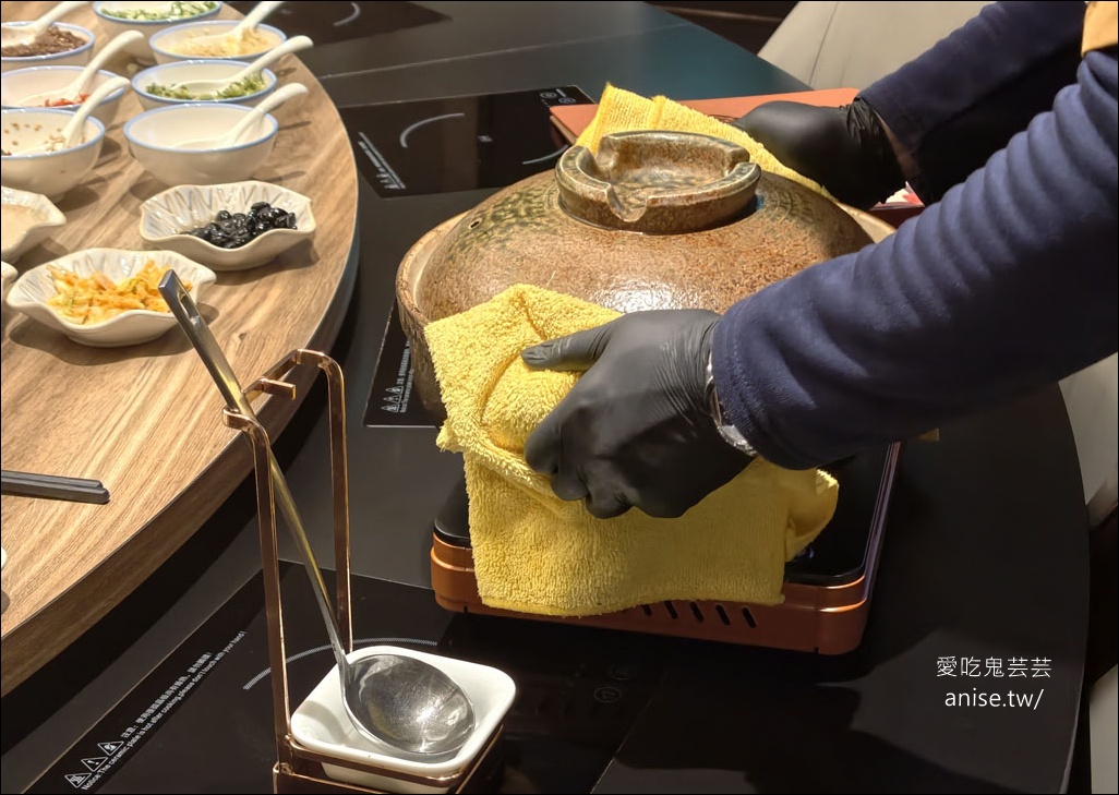 星曜雞湯，我們根本是來吃火鍋+唱歌的吧？