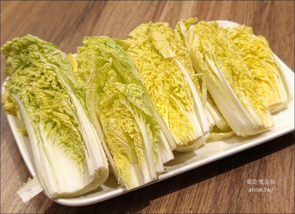 星曜雞湯，我們根本是來吃火鍋+唱歌的吧？