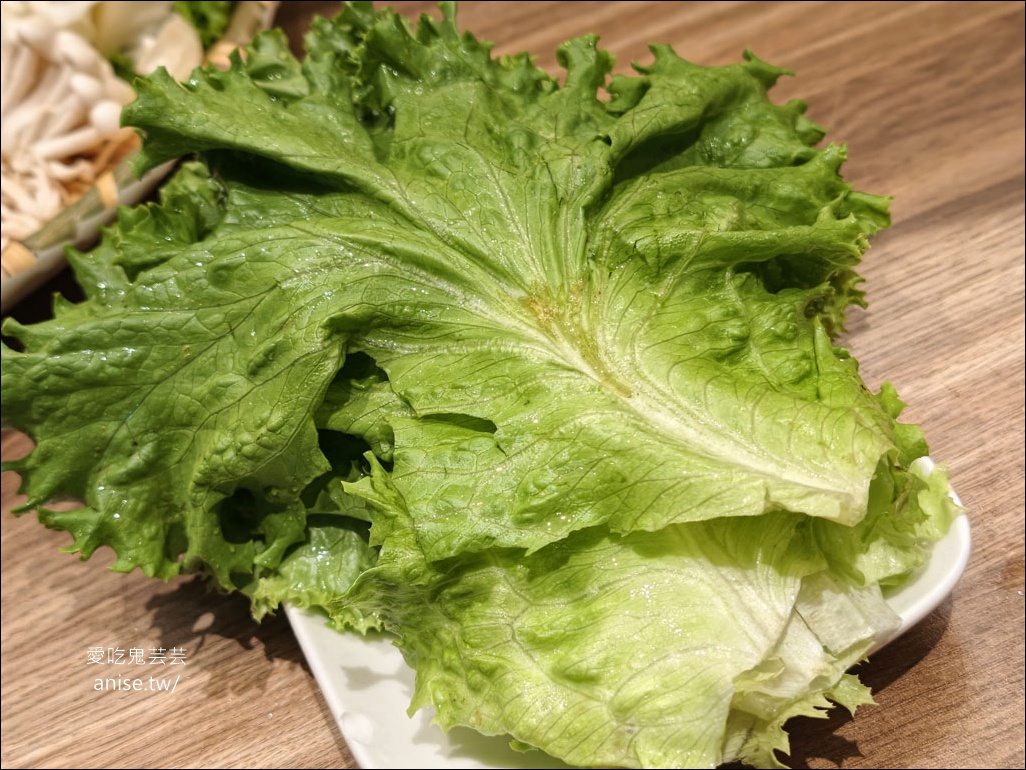 星曜雞湯，我們根本是來吃火鍋+唱歌的吧？