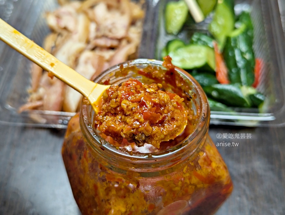 三味麵食，厚實排骨配一碗餛飩湯超滿足，捷運西門站美食(姊姊食記)