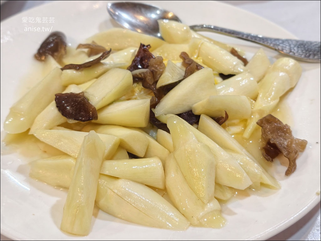 宜蘭文昌小館，海鮮粥是招牌 (但你未必吃得到 XD)