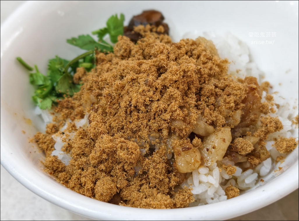 台南美食 | 第三代虱目魚丸，90幾年的台南老味道 (近孔廟)