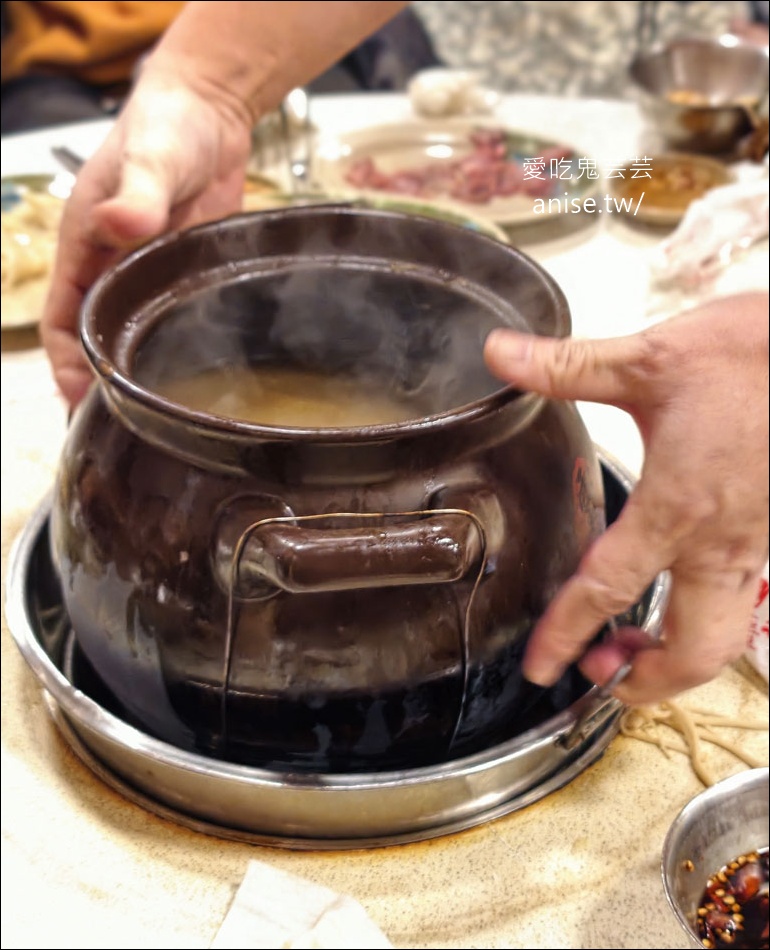 三重霸味薑母鴨『全台總店』，冬天就是要吃這一味！炭火薑母鴨就是讚~