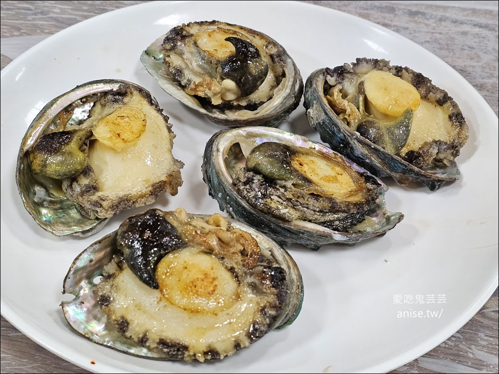 釜山吃帝王蟹、鮑魚！札嘎其市場生猛海鮮推薦