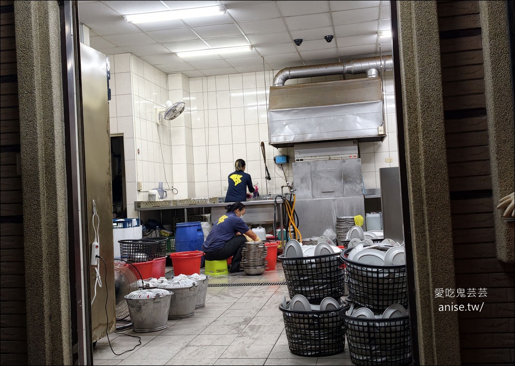 小豪洲沙茶爐，台南人一吃幾十年，平價又可口的沙茶爐