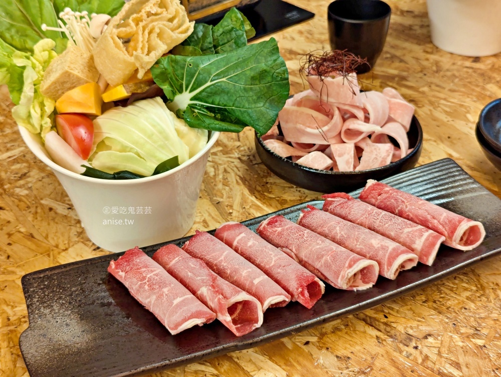 秋月鍋物，宜蘭三星田野間的暖胃火鍋，主食與飲料吃到飽(姊姊食記)