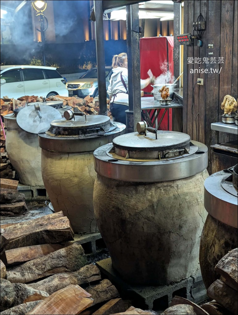 日月潭寵物友善 | 哖記紅茶甕缸雞，超受長輩歡迎的日月潭美食