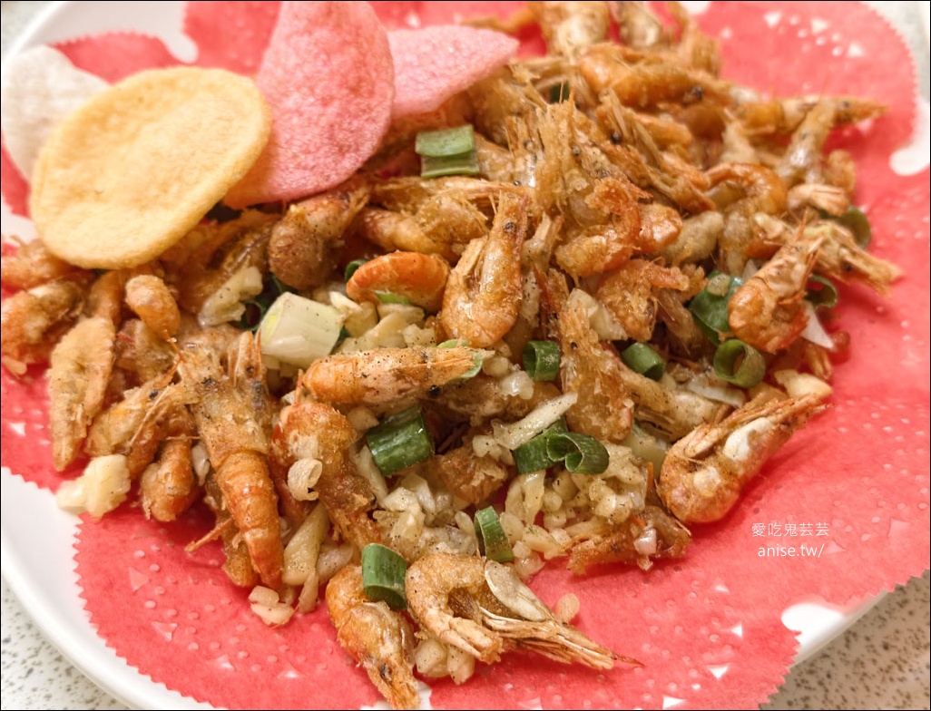 日月潭寵物友善 | 哖記紅茶甕缸雞，超受長輩歡迎的日月潭美食