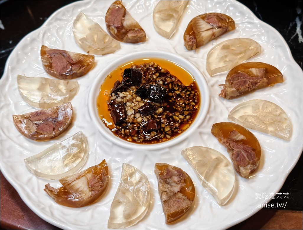 安慶小館 | 東北鐵鍋燉，超夯東北菜半年前預約才吃得到！