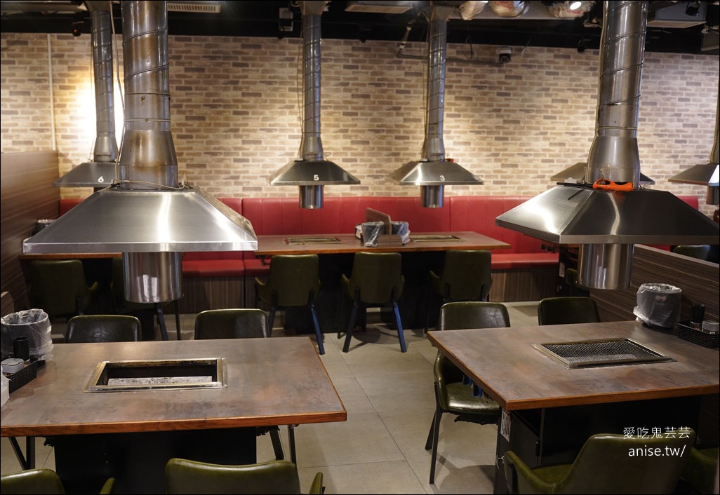 吃爆生蠔、牛舌！ 津炙燒烤，澎湖生蠔、牛舌、牛小排、干貝、鮑魚、天使紅蝦通通吃到飽！