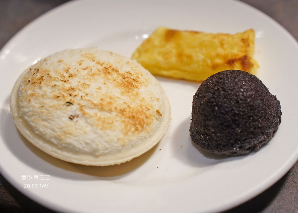 吃爆生蠔、牛舌！ 津炙燒烤，澎湖生蠔、牛舌、牛小排、干貝、鮑魚、天使紅蝦通通吃到飽！