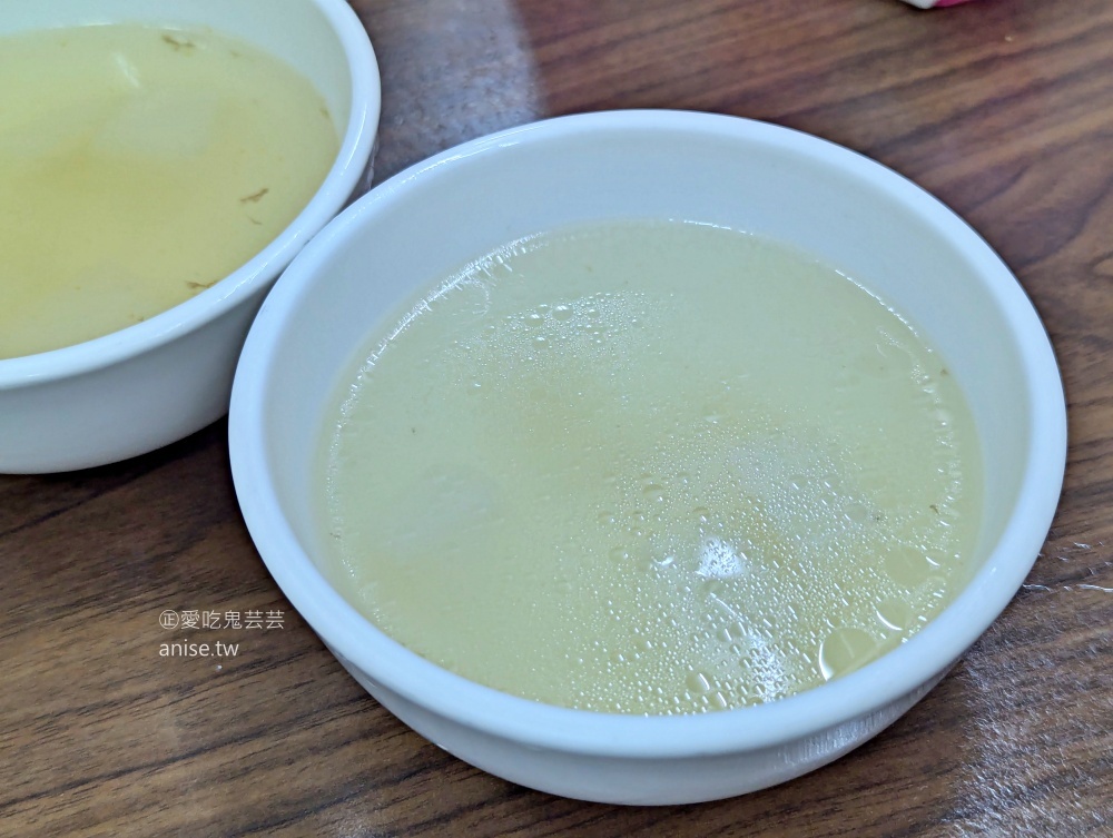 趙東園排骨專賣店，現炸的酥香排骨就是美味，西門町美食(姊姊食記)