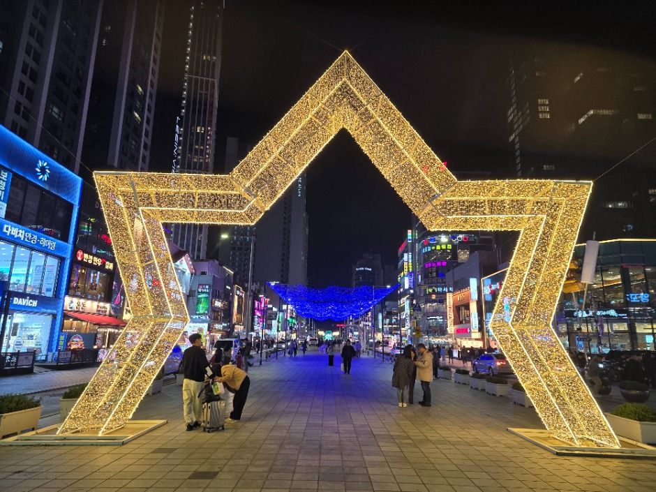 海雲臺燈節 (해운대 빛축제)，海雲台的冬季盛典