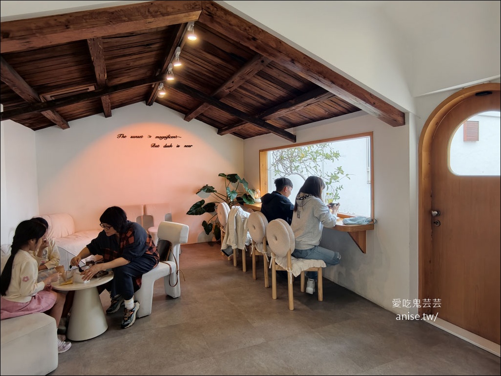 花蓮新城 | Jiji Coffee 吉吉咖啡，老屋活化創意咖啡廳，舒芙蕾好吃！