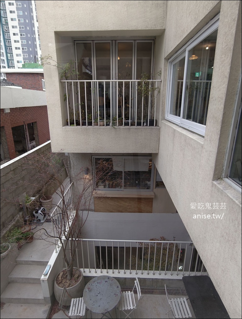 廣安里咖啡廳 | HELMET 헬멧,韓系復古文青風,小清新好好拍 廣安里咖啡廳 | HELMET 헬멧,韓系復古文青風,小清新好好拍