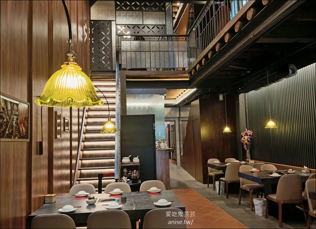 老撈麻辣火鍋2店@ 百年古蹟順天外科醫院 (文末菜單) 老撈麻辣火鍋2店@ 百年古蹟順天外科醫院 (文末菜單)