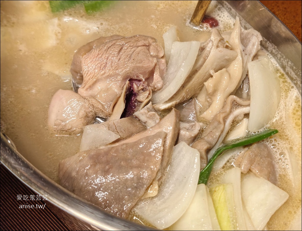 老撈麻辣火鍋2店@ 百年古蹟順天外科醫院 (文末菜單) 老撈麻辣火鍋2店@ 百年古蹟順天外科醫院 (文末菜單)