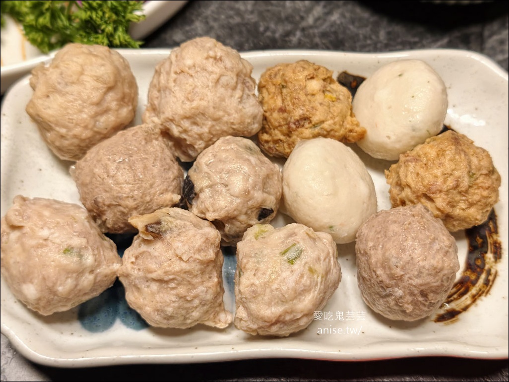 老撈麻辣火鍋2店@ 百年古蹟順天外科醫院 (文末菜單) 老撈麻辣火鍋2店@ 百年古蹟順天外科醫院 (文末菜單)