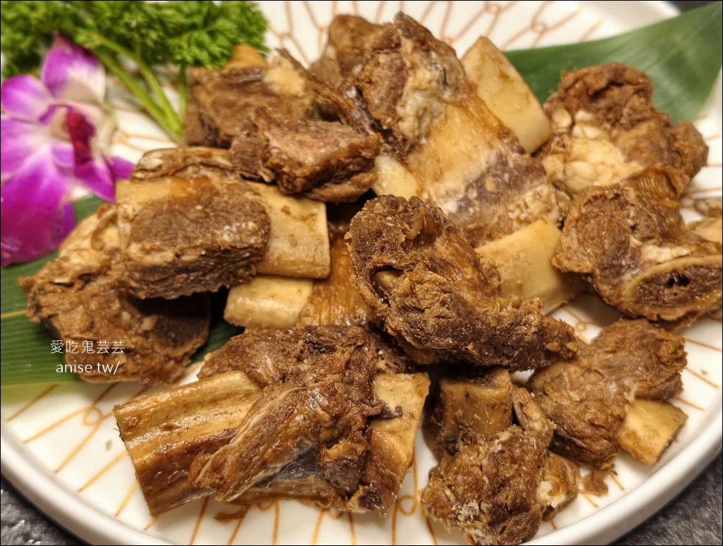 老撈麻辣火鍋2店@ 百年古蹟順天外科醫院 (文末菜單) 老撈麻辣火鍋2店@ 百年古蹟順天外科醫院 (文末菜單)