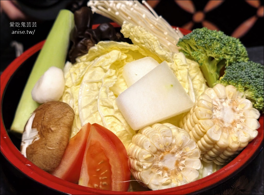 老撈麻辣火鍋2店@ 百年古蹟順天外科醫院 (文末菜單) 老撈麻辣火鍋2店@ 百年古蹟順天外科醫院 (文末菜單)