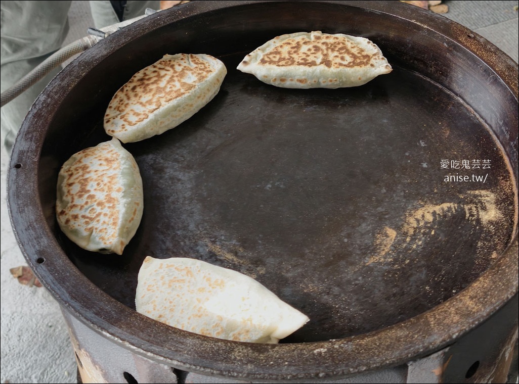 花蓮一元飯店，乾烙韭菜盒平價好吃！