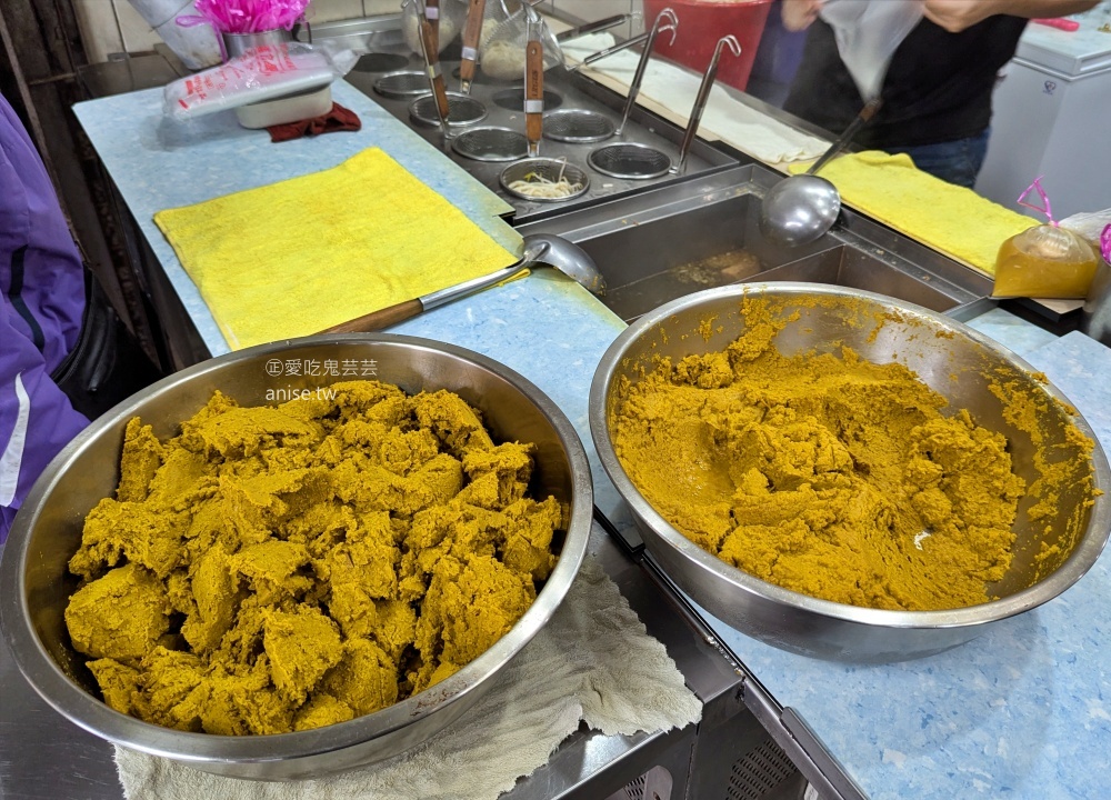 烏龍伯七堵咖哩麵，七堵車站旁的在地平價美食(姊姊食記)