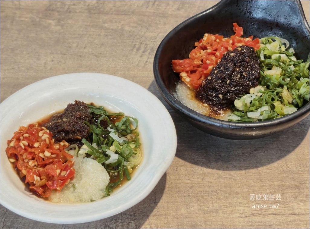 深紅海鮮鍋物,兩個人也可以屠龍!壽星當月加贈超好吃炸雞一隻 深紅海鮮鍋物,兩個人也可以屠龍!壽星當月加贈超好吃炸雞一隻