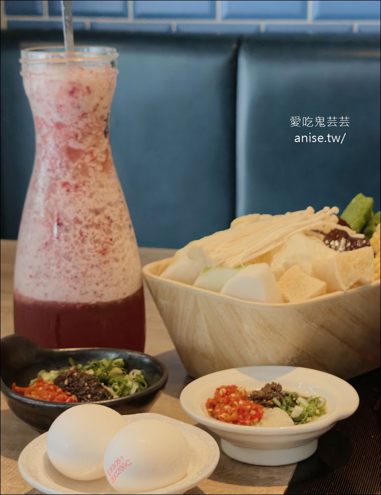 深紅海鮮鍋物,兩個人也可以屠龍!壽星當月加贈超好吃炸雞一隻 深紅海鮮鍋物,兩個人也可以屠龍!壽星當月加贈超好吃炸雞一隻