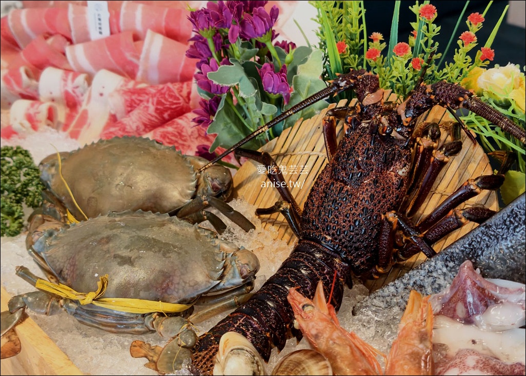 深紅海鮮鍋物,兩個人也可以屠龍!壽星當月加贈超好吃炸雞一隻 深紅海鮮鍋物,兩個人也可以屠龍!壽星當月加贈超好吃炸雞一隻