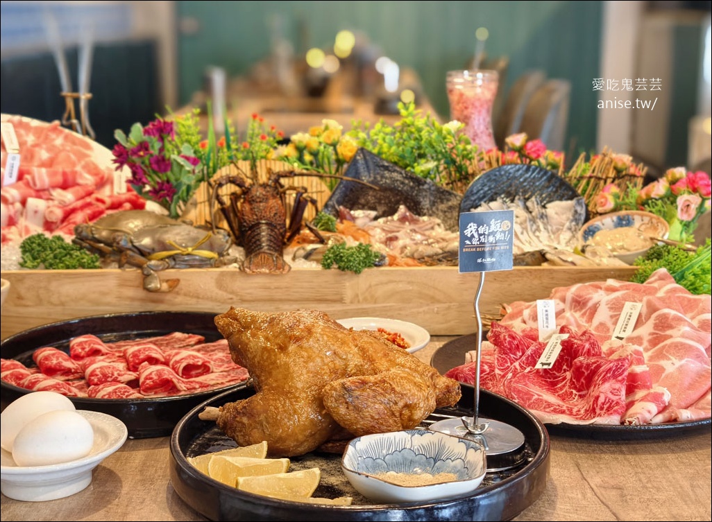 深紅海鮮鍋物，兩個人也可以屠龍！壽星當月加贈超好吃炸雞一隻 @愛吃鬼芸芸