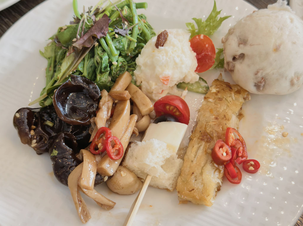 花蓮蔬食自助餐 | 二三食集@秧悦美地度假酒店，結合香草特色養生餐點