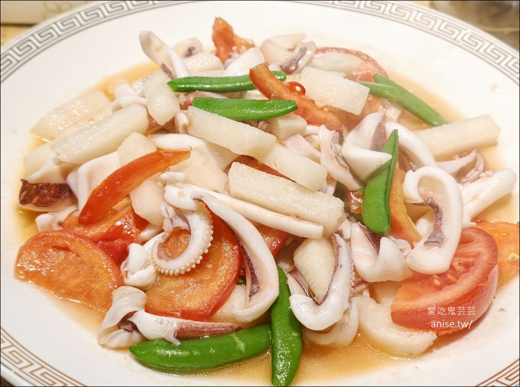 海陸海產店，預約制海鮮熱炒，價格實在好吃不貴