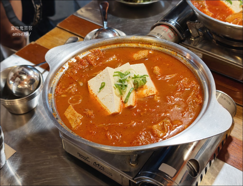 金豬食堂，韓國+台灣最難訂燒肉之一，豬皮必點！