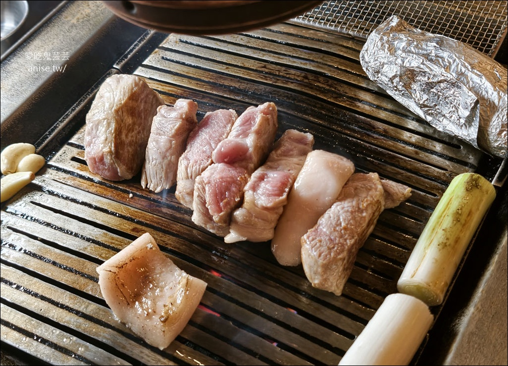金豬食堂，韓國+台灣最難訂燒肉之一，豬皮必點！