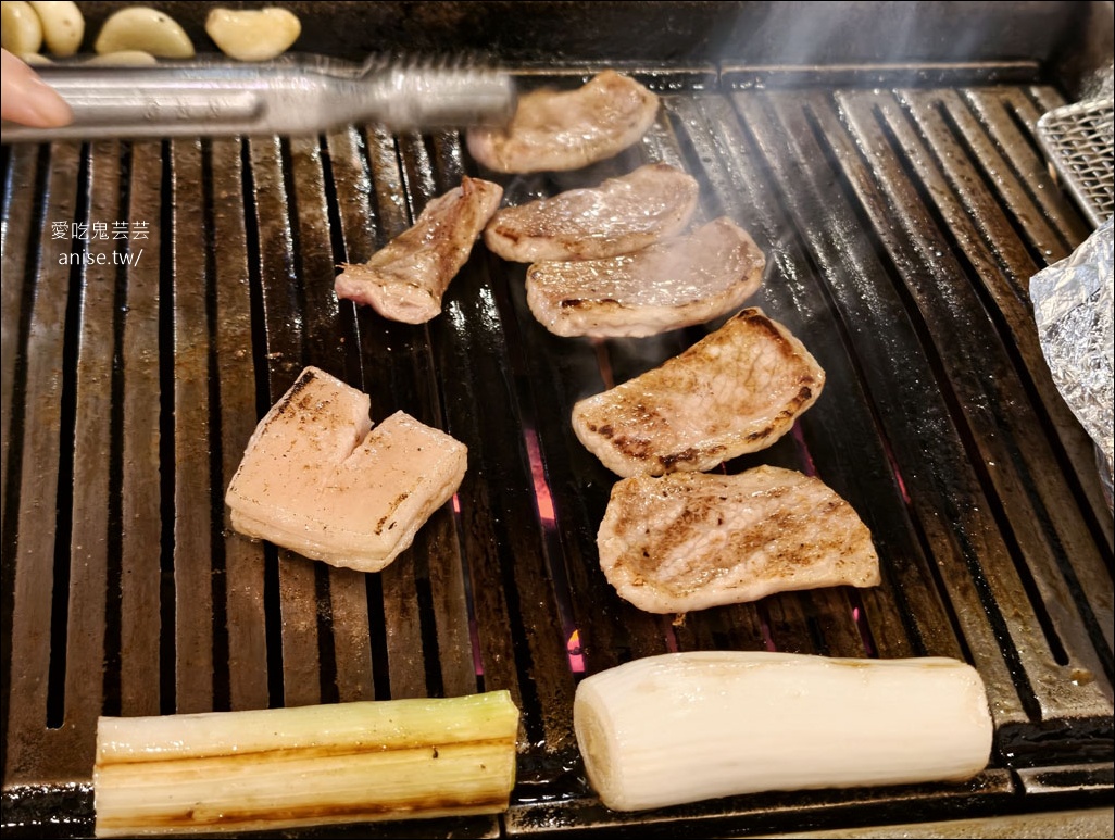 金豬食堂，韓國+台灣最難訂燒肉之一，豬皮必點！