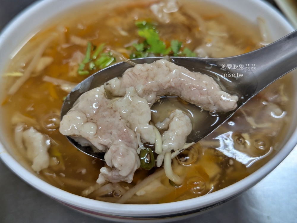 筒仔米糕滷肉飯，週休四日想吃得靠緣分的泰山在地隱藏美食(姊姊食記)