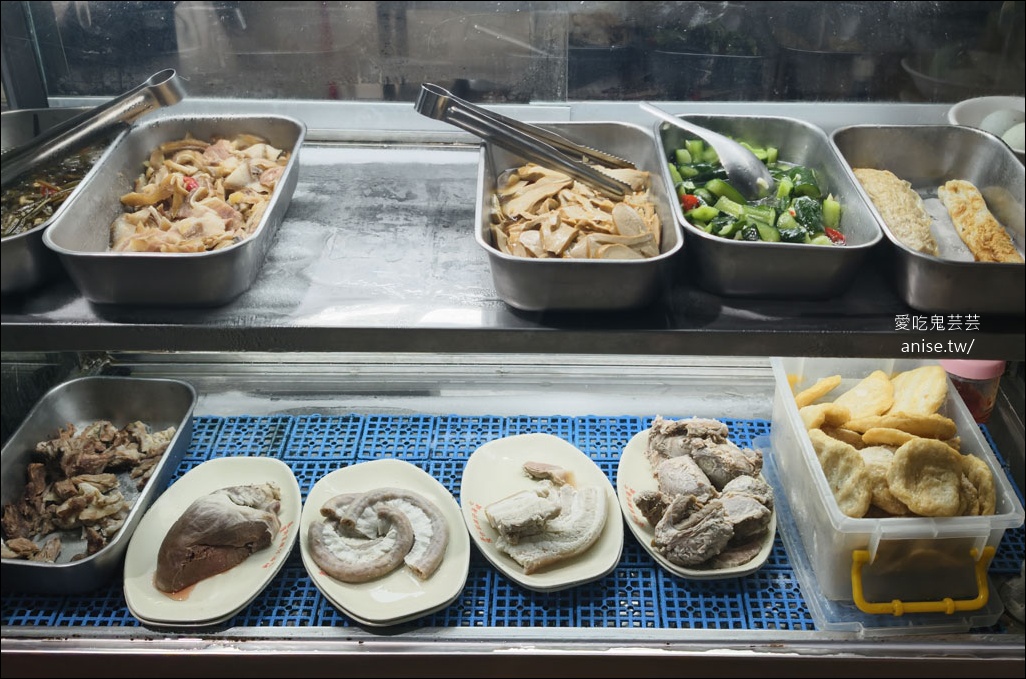 基隆美食 | 元元魯肉飯，精緻好吃小菜優