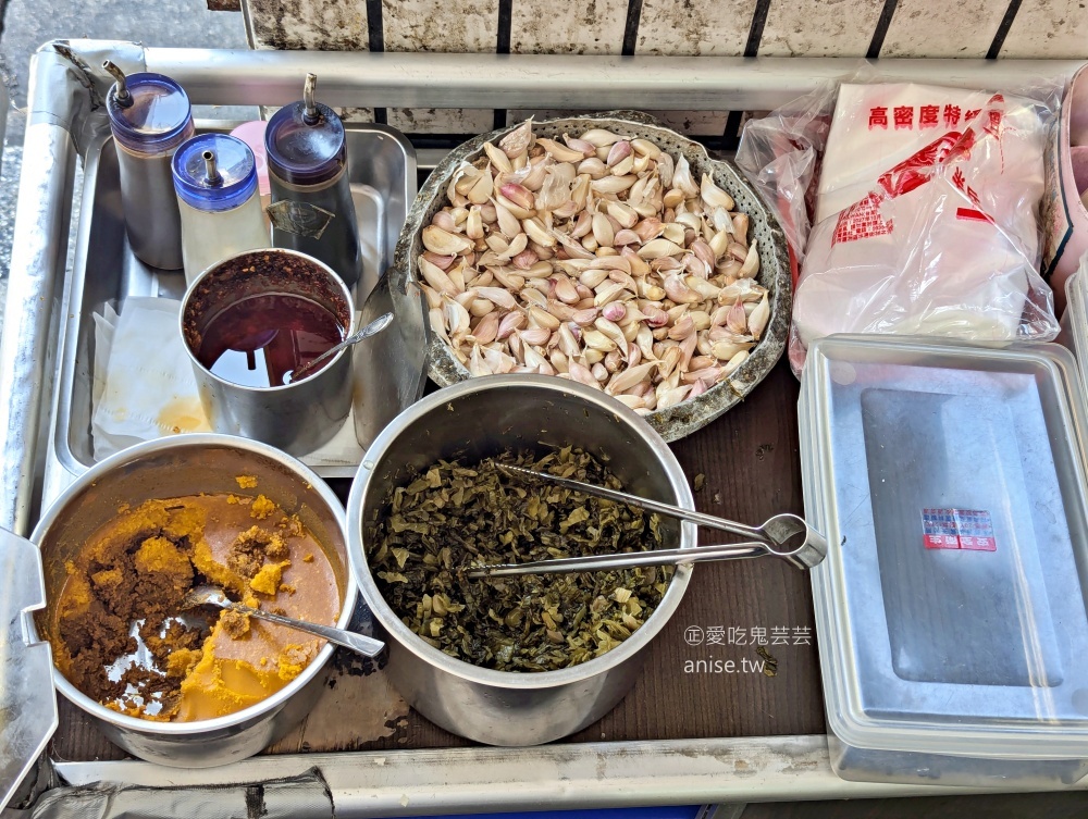 58牛肉麵,招牌牛小排麵、滷味小菜便宜大碗,新店安坑美食(姊姊食記) 58牛肉麵,招牌牛小排麵、滷味小菜便宜大碗,新店安坑美食(姊姊食記)