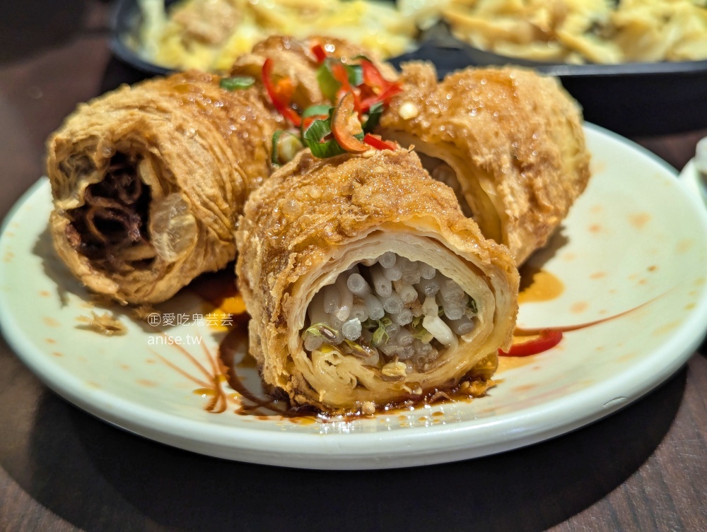 嘉義雞肉飯,小菜炸豆芽包推薦必點,新店建國路排隊便當美食(姊姊食記) 嘉義雞肉飯,小菜炸豆芽包推薦必點,新店建國路排隊便當美食(姊姊食記)