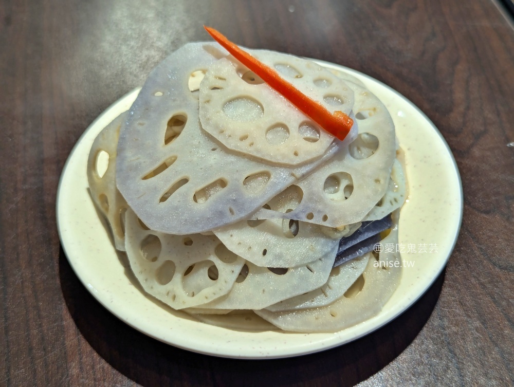 嘉義雞肉飯,小菜炸豆芽包推薦必點,新店建國路排隊便當美食(姊姊食記) 嘉義雞肉飯,小菜炸豆芽包推薦必點,新店建國路排隊便當美食(姊姊食記)